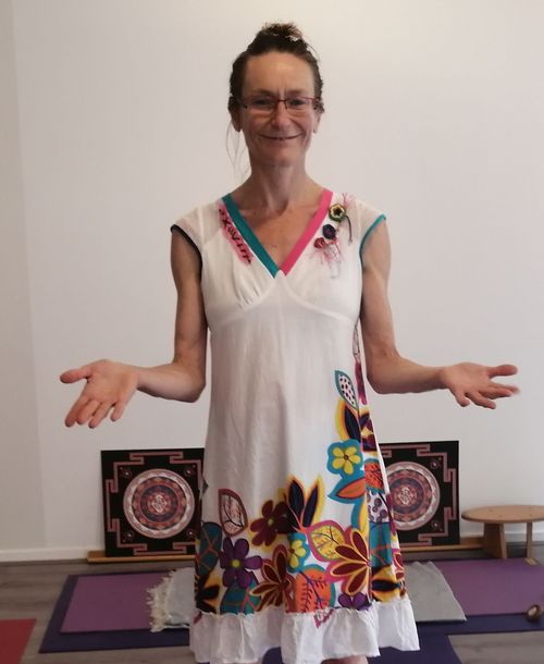 gaelle pierron qi gong hebdo salle yoga hylt 500